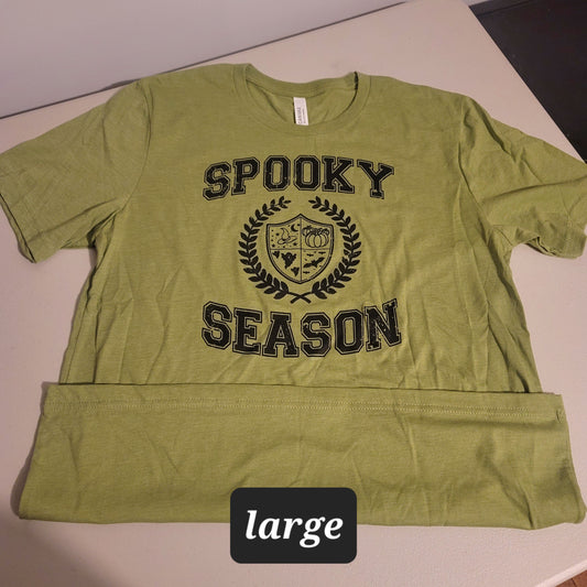 Spooky Season Tshirt - L