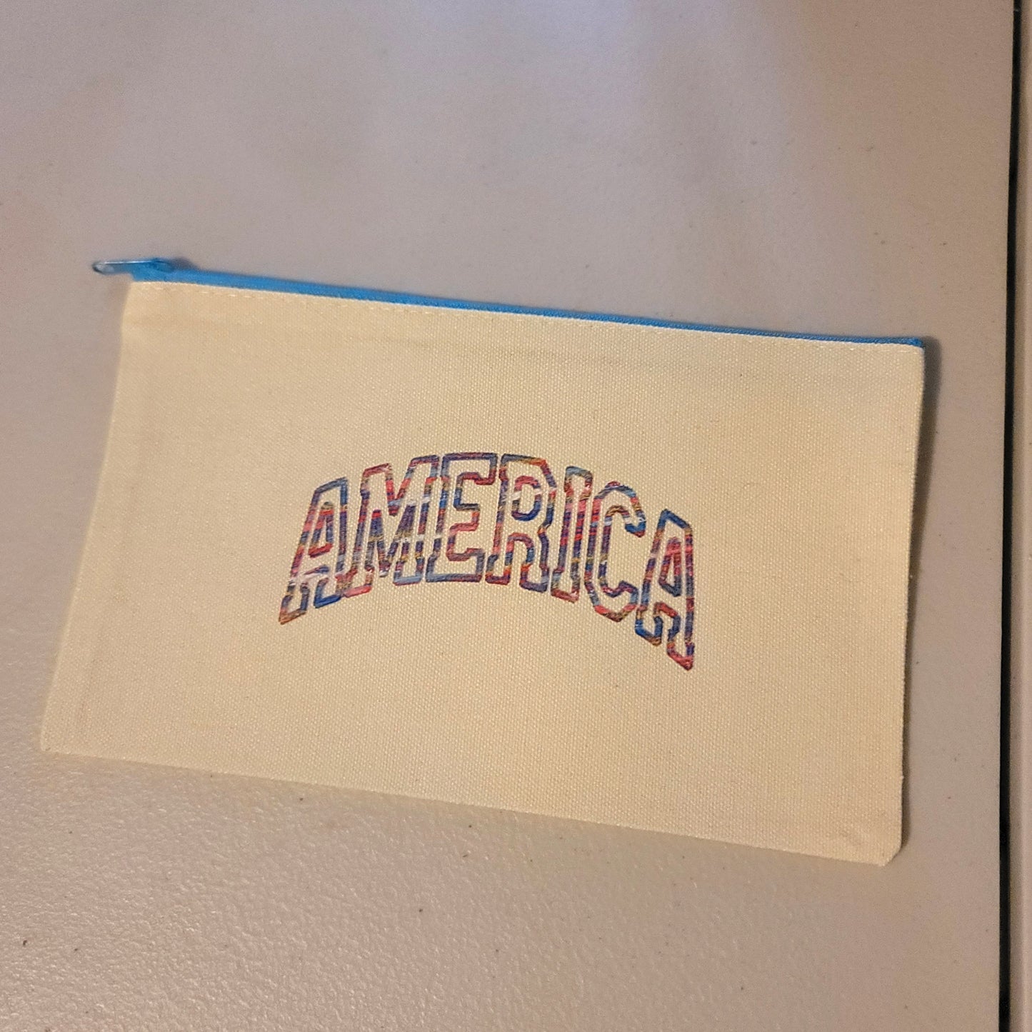 America Zipper Pouch