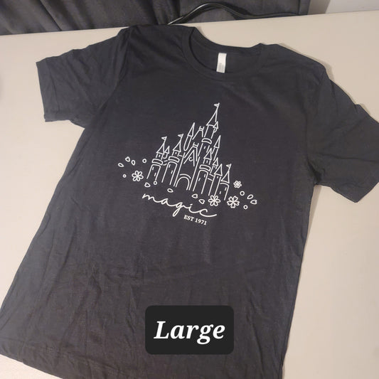 Magic Kingdom Tshirt - L