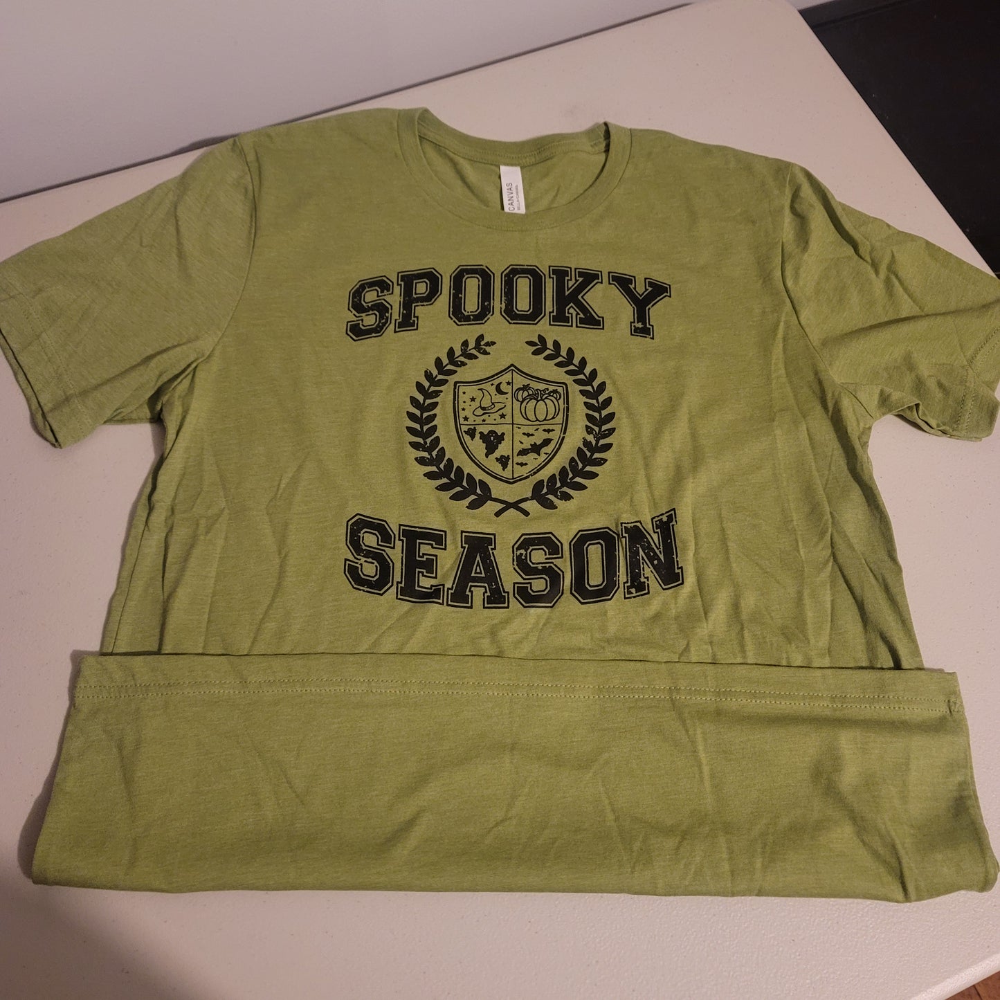 Spooky Season Tshirt - L